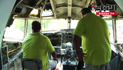 فلسطينيان يحولان طائرة بوينغ 707 إلى مقهى وصالة أفراح