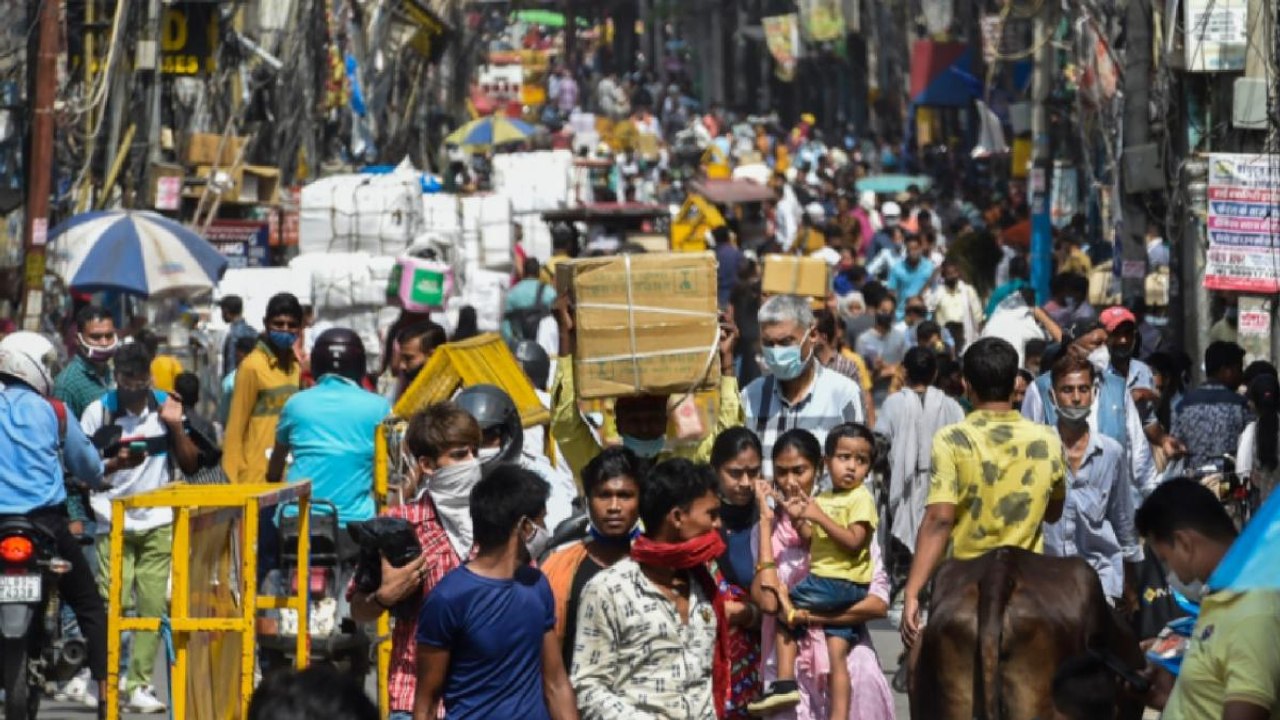 From plains to hill stations people flouting Covid norms