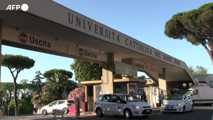 Papa, breve febbre poi Tac negativa: prosegue il recupero di Francesco