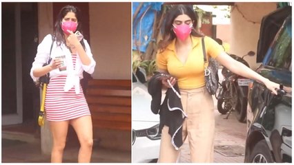 Janhvi Kapoor Meets A Fan From Rajasthan; Netizens Praise Her Humble Gesture Towards Him