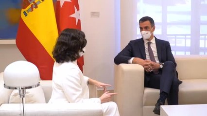 Ayuso le dice a Sánchez que España está secuestrada por quienes la odian