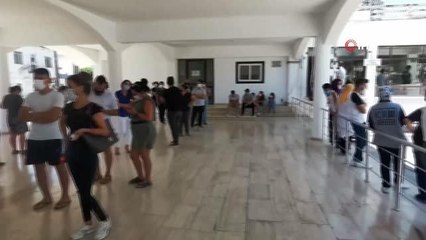 KKTC'de test merkezlerinde PCR yoğunluğuTesti olmayanlar kapalı alanlara giremeyecek