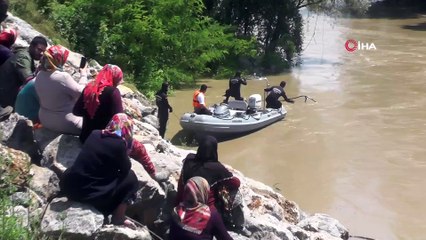 Helallik isteyerek girdiği nehirde kaybolan genç, son yolculuğuna uğurlandı