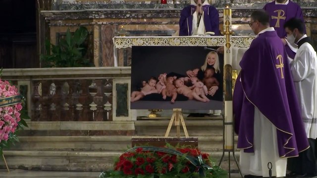 Ciao Raffa Nazionale ! Italien verneigt sich vor Raffaella Carrà