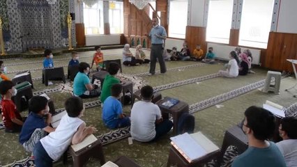 Son dakika haber! KASTAMONU - Kur'an kursuna giden çocuklar için ücretsiz "Cami Market" açıldı