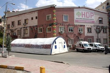 Son dakika haber | Evlat nöbetindeki aileler, Cumhurbaşkanı Erdoğan ile yaptıkları görüşmeyi anlattı