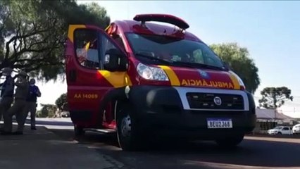 Com dor de cabeça, homem deita na grama e populares acionam o Corpo de Bombeiros