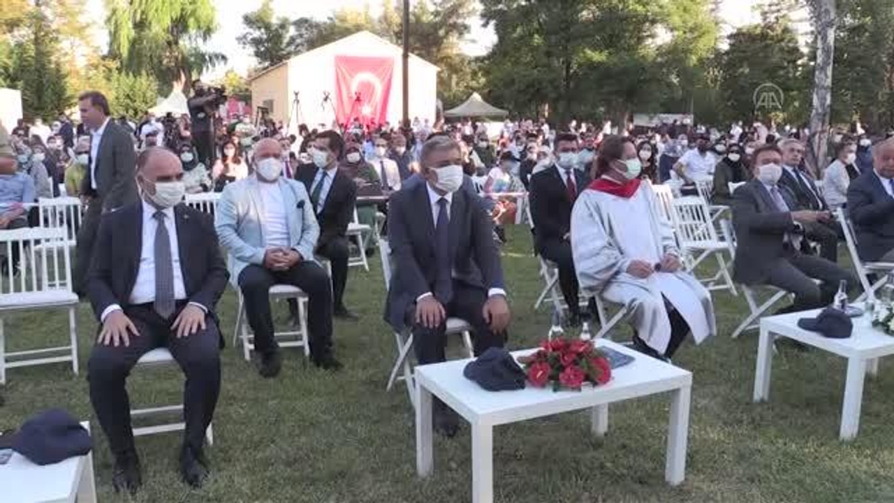11. Cumhurbaşkanı Abdullah Gül AGÜ mezuniyet tö...