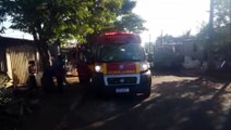 Tentando buscar pipa em telhado de casa, menino de 11 anos sofre queda de 3 metros e fica ferido no Bairro Interlagos