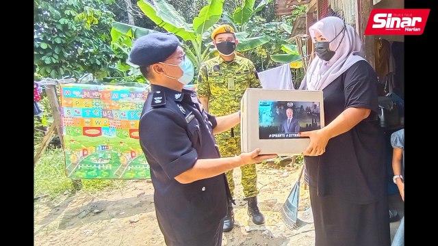 Op Bantu Kuala Pilah serah 300 bakul makanan