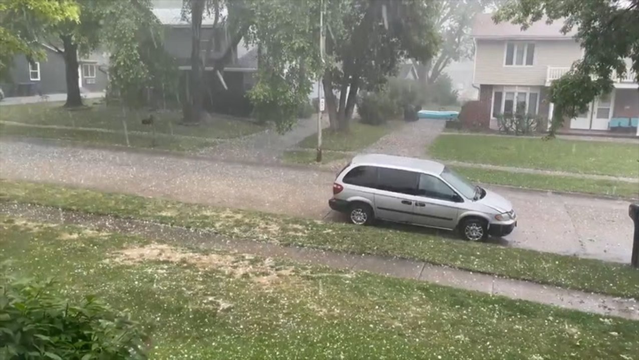 Large hail hammers central Iowa