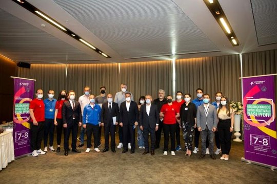 Başkan Çebi, festival öncesi sporcularla buluştu