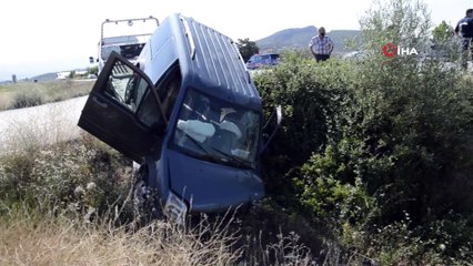 3 araç birbirine girdi, biri ağır 4 kişi yaralandı