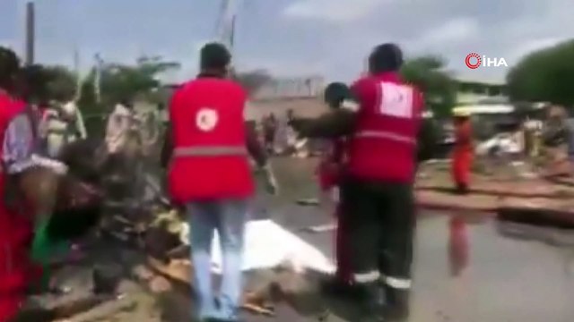 - Somali'de polis konvoyuna bombalı saldırı: 5 ölü