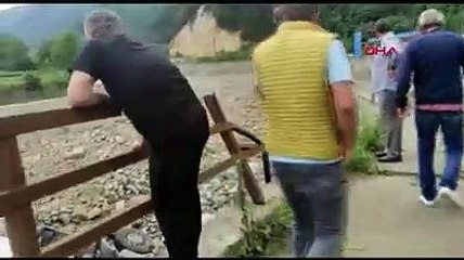 Kazada yaralanan sürücü kaybolan 15 bin dolarını aradı