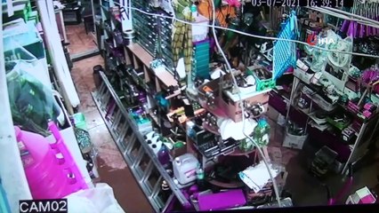 Sakarya'da selin izleri temizleniyor