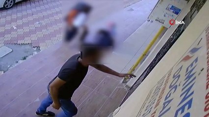 Apartmanın bodrum katından otomobil malzemesi çalan şahıs kamerada