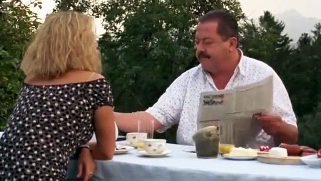 Die Rosenheim Cops - Staffel 8 Folge 25 - Drei Sterne und ein Todesfall