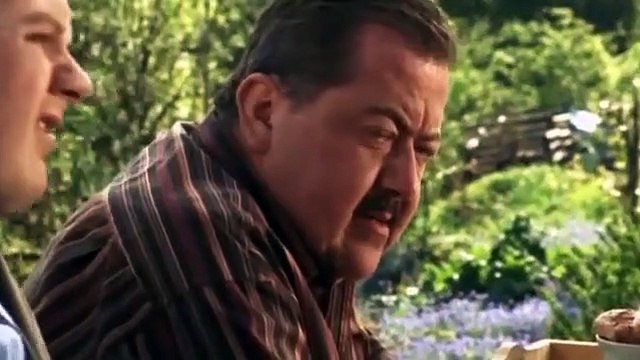 Die Rosenheim Cops - Staffel 8 Folge 6 - Eine Falle für Hartl