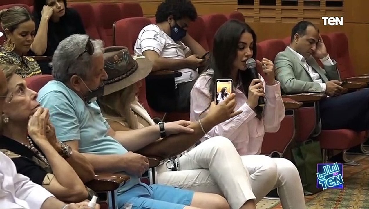 درة عن "إلهام شاهين": شخصية قوية تتحدى كل شىء وأنا معجبة بيها