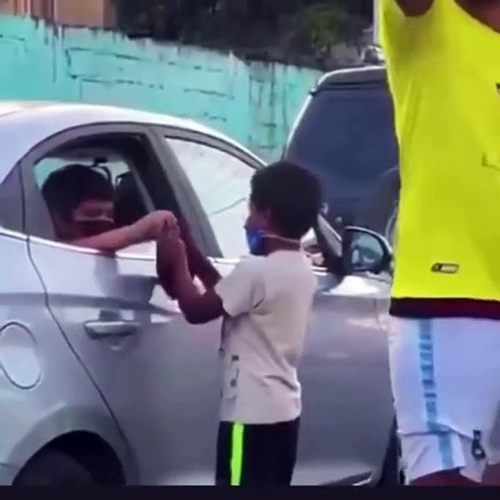 Kids will play with anyone until someone tells them not to - this is so sweet!