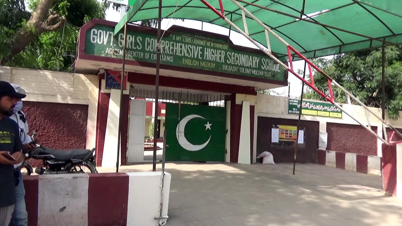 Le Pakistan ouvre la première école publique pour les femmes transgenres