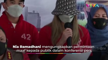 Sambil Menangis, Nia Ramadhani Minta Maaf