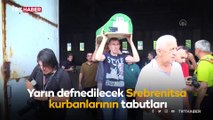 Srebrenitsa kurbanlarının tabutları Potoçari Anıt Mezarlığı'na taşındı