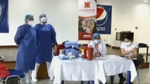 Colaboradores de Postobón recibieron primera dosis de vacuna covid