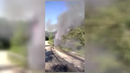 Seyir halindeki yolcu minibüsünde çıkan yangın söndürüldü