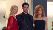 Tahar Rahim bien entouré avec Mélanie Laurent et Mylène Farmer - Cannes 2021