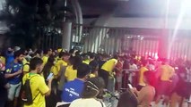 Aglomeração na entrada do estádio Maracanã, no Rio de Janeiro, antes da final da Copa América entre Brasil e Argentina