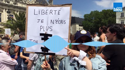 "Je ne pensais pas un jour descendre dans la rue" - Catherine