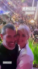 Télécharger la video: Laeticia Hallyday et Jalil Lespert s'éclatent en boite dans le club Amnesia le 10 juillet 2021. Instagram