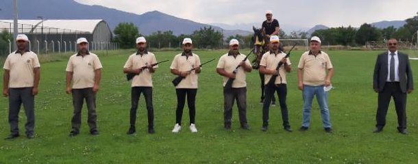 ERZİNCAN'DA ATV'Lİ, AT VE DRONLU 'KURBAN TİMİ'