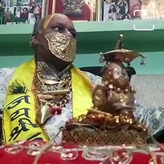 ‘Golden Baba’ Of Kanpur Gets A Rs 5 Lakh Mask Made Of Gold