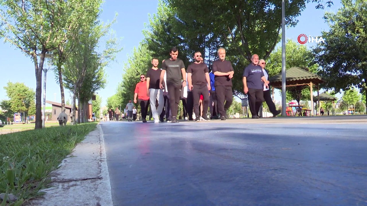 Başkan Aktaş vatandaşlarla birlikte spor yaptı