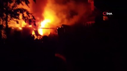 Yangında evlerini kaybettiler