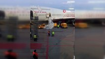 - Rusya’da akıl almaz olay: Nefessiz kalan yolcular uçağın acil çıkış kapısını açtı