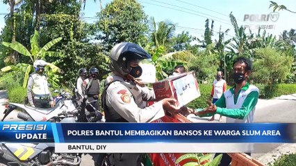 Polri Bagikan Bantuan Sosial Kepada Masyarakat