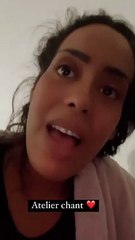 Amel Bent donne un cours de chant à sa fille sur Instagram. 10 juillet 2021