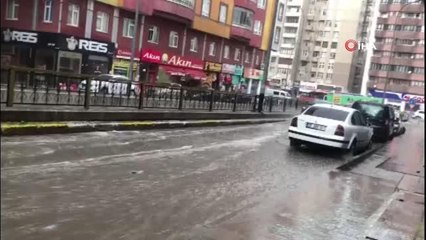 Erzurum'da sağanak yağış