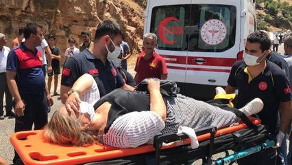 Taziye ziyaretine giden HDP'li eski vekilin aracı kaza yaptı! 7 kişi hastaneye kaldırıldı