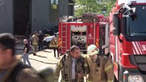 Tuzla’da iş yerinde çıkan yangın itfaiye ekiplerince söndürüldü