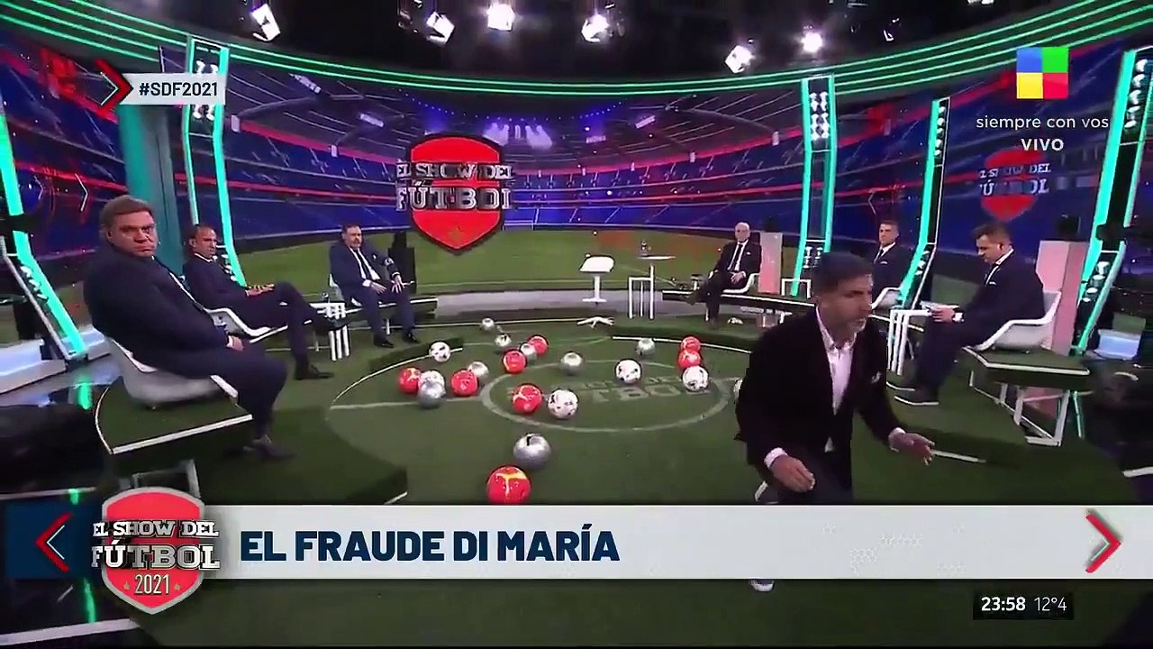 Toti Pasman: "Scaloni, me pongo de rodillas y te suplico: no lo pongas más a Di María"