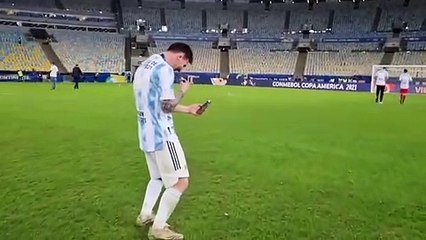 "Thiago, Ciro, miren esto": la emocionante videollamada de Messi con su familia desde el corazón del Maracaná