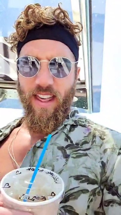 Survivor: Έχεις δει την σύντροφο του Κόρο; Εξωπ...