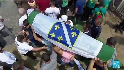 Des victimes du génocide de Srebrenica enterrées 26 ans après