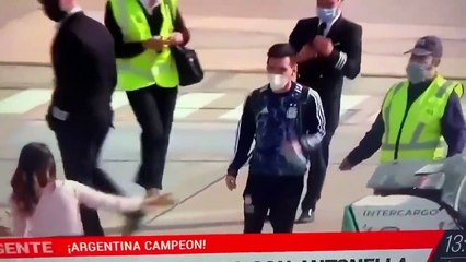 Eşi Antonella'dan şampiyon Messi'ye sıcak karşılama