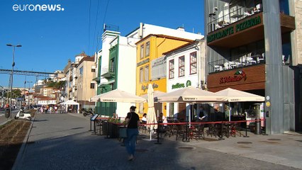 В Португалии из-за коронавируса вновь ограничили работу ресторанов